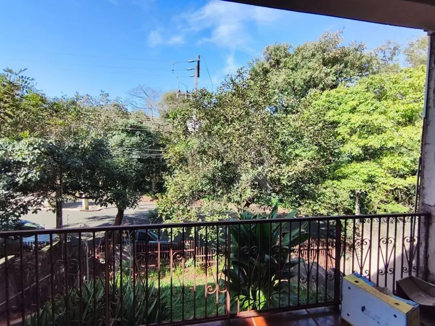 Casa com 3 quartos à venda e para alugar, 377m2 em Quebec, Londrina - PR - imagem 4 Foto 4 de Casa com 3 quartos à venda e para alugar, 377m2 em Quebec, Londrina - PR