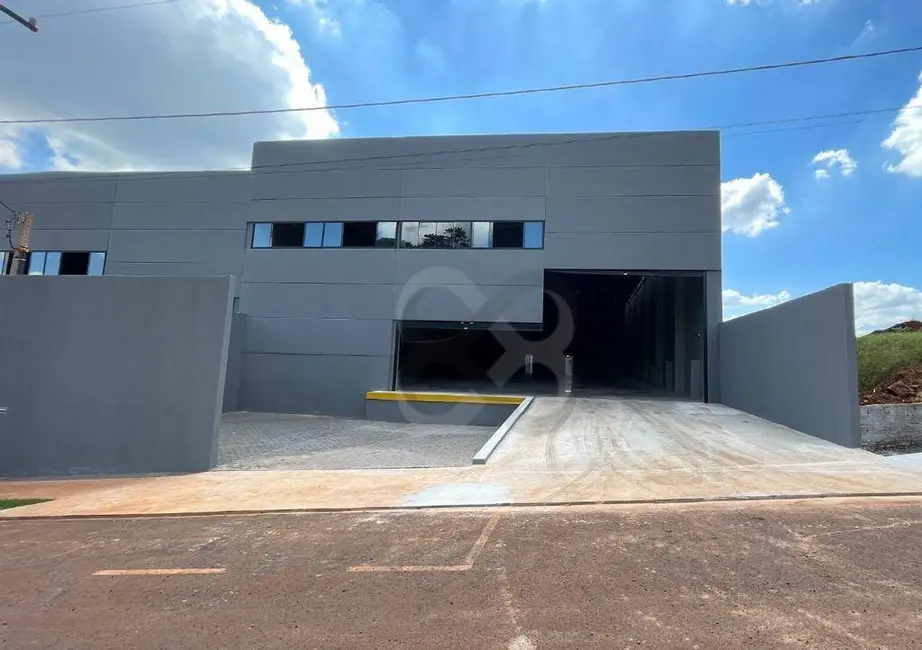 Armazém / Galpão à venda e para alugar, 1000m2 em Cilo 2, Londrina - PR - imagem 1 Foto 1 de Armazém / Galpão à venda e para alugar, 1000m2 em Cilo 2, Londrina - PR