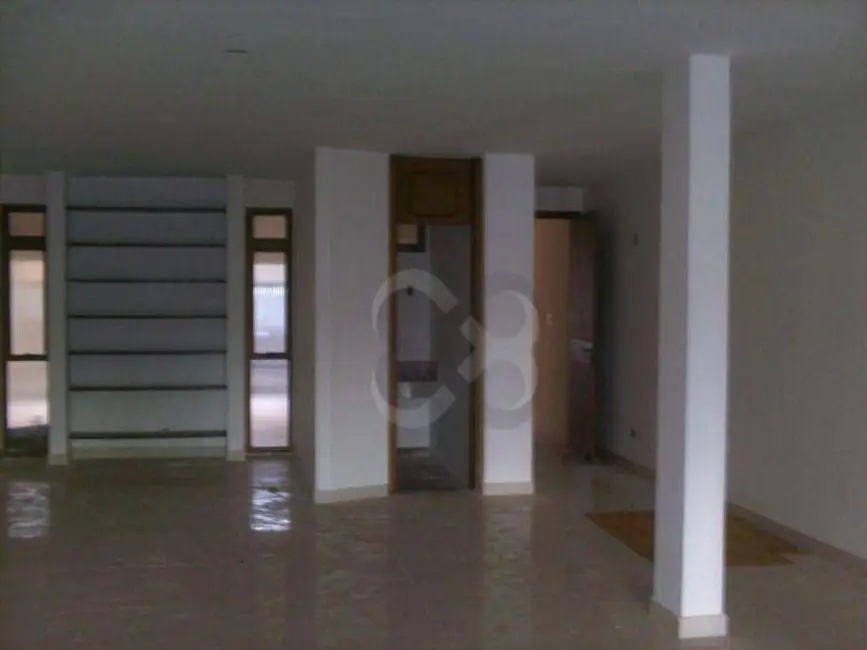 Casa com 4 quartos para alugar, 1200m2 em Kennedy, Londrina - PR - imagem 2 Foto 2 de Casa com 4 quartos para alugar, 1200m2 em Kennedy, Londrina - PR