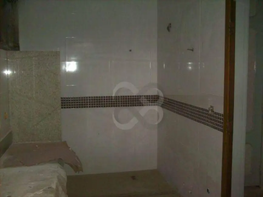 Casa com 4 quartos para alugar, 1200m2 em Kennedy, Londrina - PR - imagem 9 Foto 9 de Casa com 4 quartos para alugar, 1200m2 em Kennedy, Londrina - PR