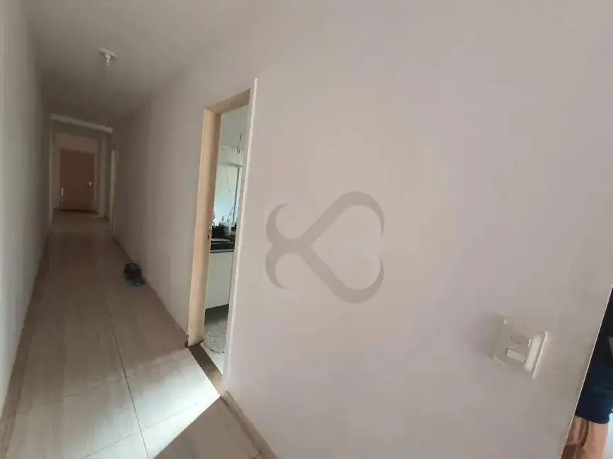 Casa com 3 quartos à venda, 125m2 em Alto da Boa Vista, Londrina - PR - imagem 4 Foto 4 de Casa com 3 quartos à venda, 125m2 em Alto da Boa Vista, Londrina - PR