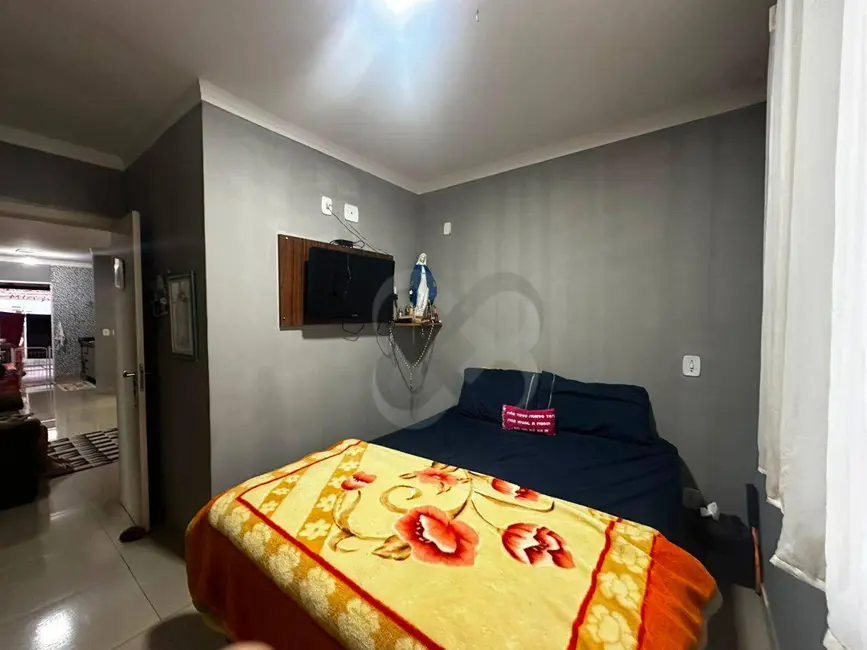Casa de Condomínio com 3 quartos à venda, 125m2 em Heimtal, Londrina - PR - imagem 6 Foto 6 de Casa de Condomínio com 3 quartos à venda, 125m2 em Heimtal, Londrina - PR