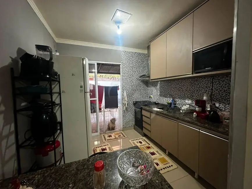 Casa de Condomínio com 3 quartos à venda, 125m2 em Heimtal, Londrina - PR - imagem 5 Foto 5 de Casa de Condomínio com 3 quartos à venda, 125m2 em Heimtal, Londrina - PR