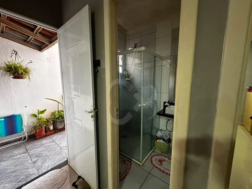 Casa de Condomínio com 3 quartos à venda, 125m2 em Heimtal, Londrina - PR - imagem 9 Foto 9 de Casa de Condomínio com 3 quartos à venda, 125m2 em Heimtal, Londrina - PR
