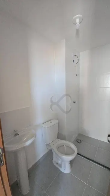 Foto 9 de Apartamento com 2 quartos para alugar, 60m2 em San Fernando, Londrina - PR