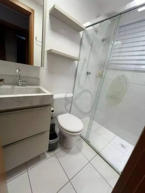 Apartamento com 2 quartos à venda e para alugar, 50m2 em Londrina - PR - imagem 8 Foto 8 de Apartamento com 2 quartos à venda e para alugar, 50m2 em Londrina - PR