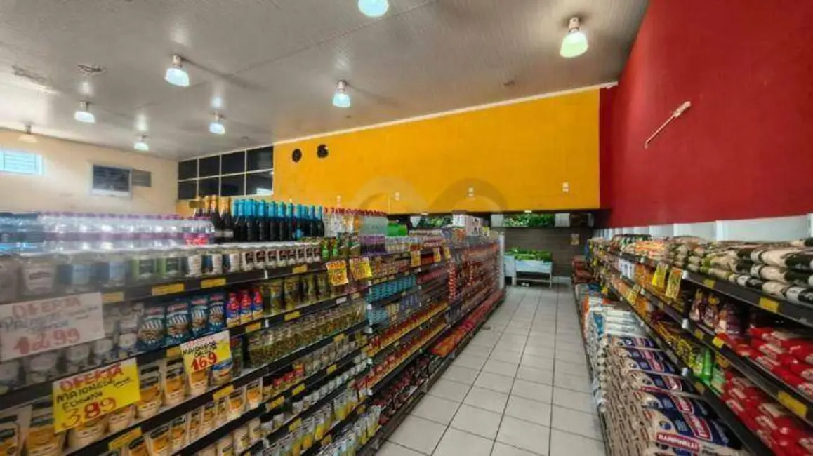 Armazém / Galpão à venda e para alugar, 845m2 em Londrina - PR - imagem 9 Foto 9 de Armazém / Galpão à venda e para alugar, 845m2 em Londrina - PR