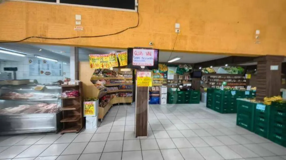 Armazém / Galpão à venda e para alugar, 845m2 em Londrina - PR - imagem 7 Foto 7 de Armazém / Galpão à venda e para alugar, 845m2 em Londrina - PR