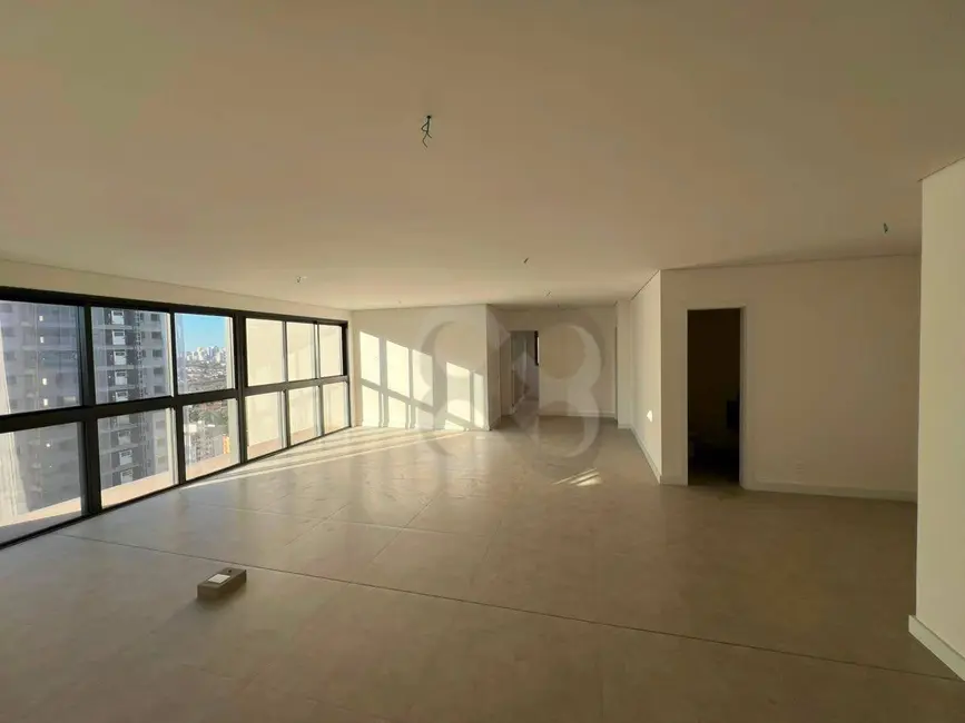 Apartamento com 3 quartos à venda, 112m2 em Londrina - PR - imagem 4 Foto 4 de Apartamento com 3 quartos à venda, 112m2 em Londrina - PR
