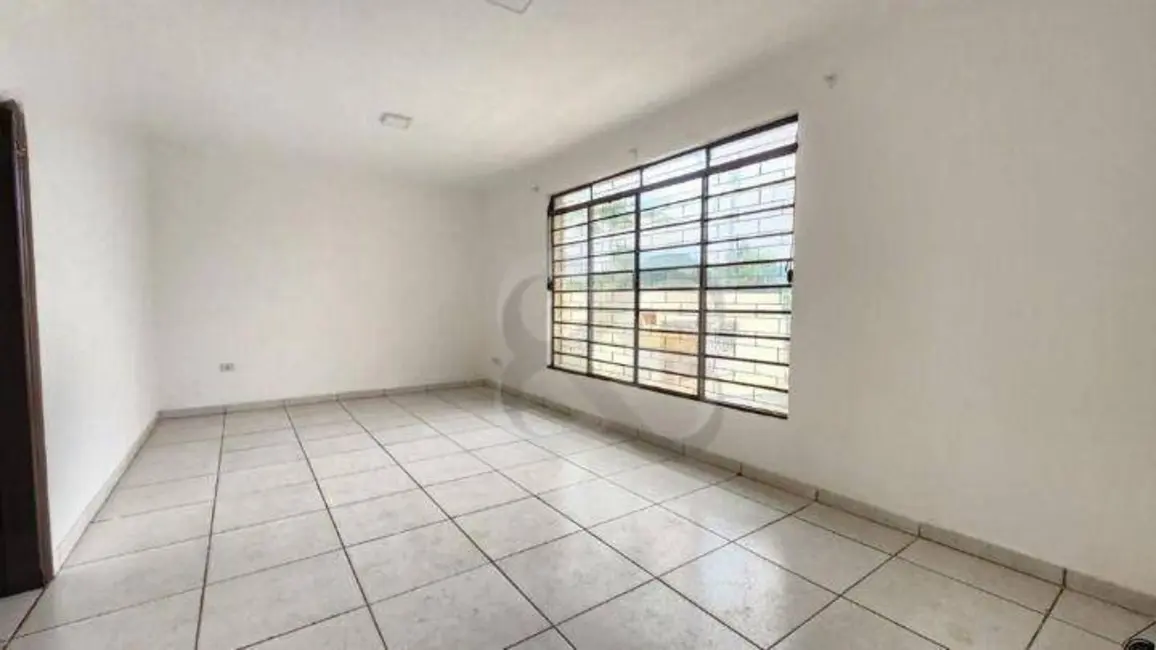 Foto 6 de Casa com 3 quartos para alugar, 250m2 em Arco Íris, Londrina - PR