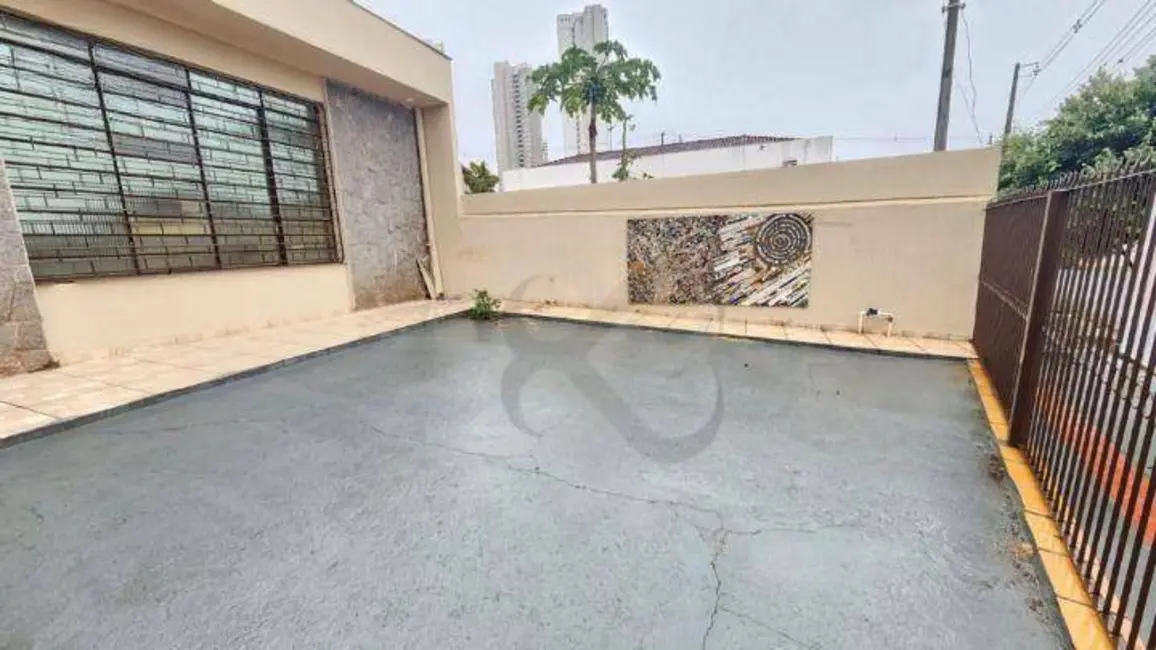 Foto 4 de Casa com 3 quartos para alugar, 250m2 em Arco Íris, Londrina - PR