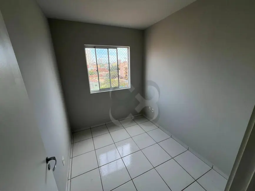 Apartamento com 3 quartos para alugar, 123m2 em Centro, Londrina - PR - imagem 7 Foto 7 de Apartamento com 3 quartos para alugar, 123m2 em Centro, Londrina - PR