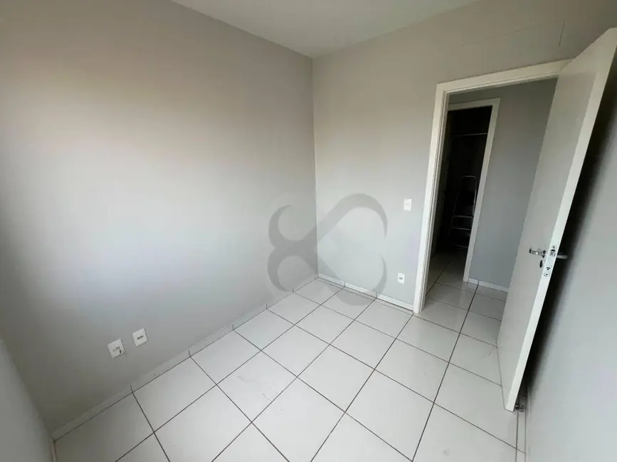 Apartamento com 3 quartos para alugar, 123m2 em Centro, Londrina - PR - imagem 8 Foto 8 de Apartamento com 3 quartos para alugar, 123m2 em Centro, Londrina - PR