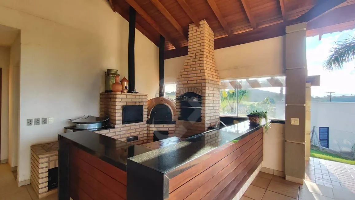 Casa de Condomínio com 3 quartos à venda e para alugar, 1800m2 em Estância Cabral, Cambe - PR - imagem 2 Foto 2 de Casa de Condomínio com 3 quartos à venda e para alugar, 1800m2 em Estância Cabral, Cambe - PR