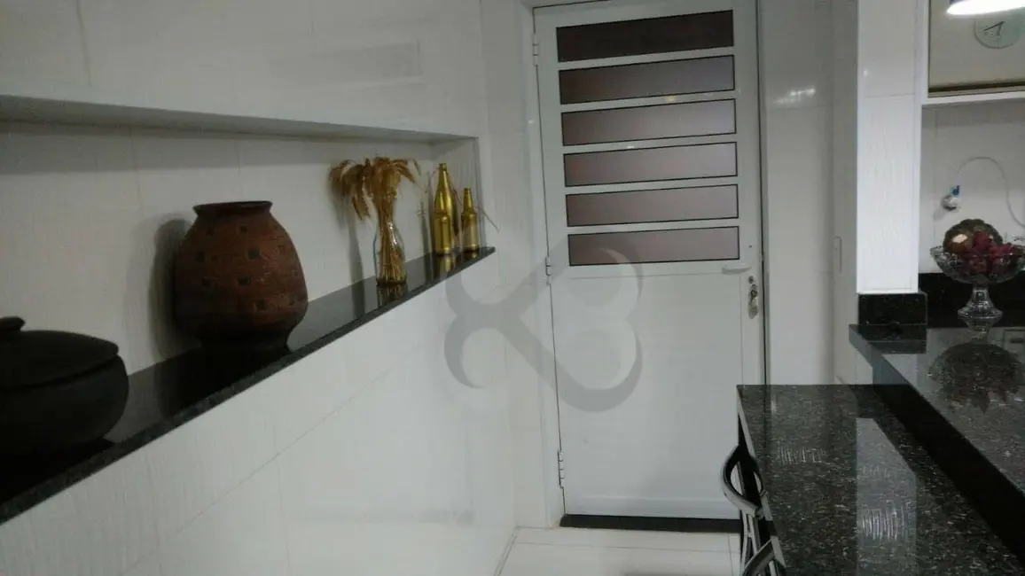 Foto 5 de Casa com 5 quartos à venda, 250m2 em Jardim Alvorada, Londrina - PR