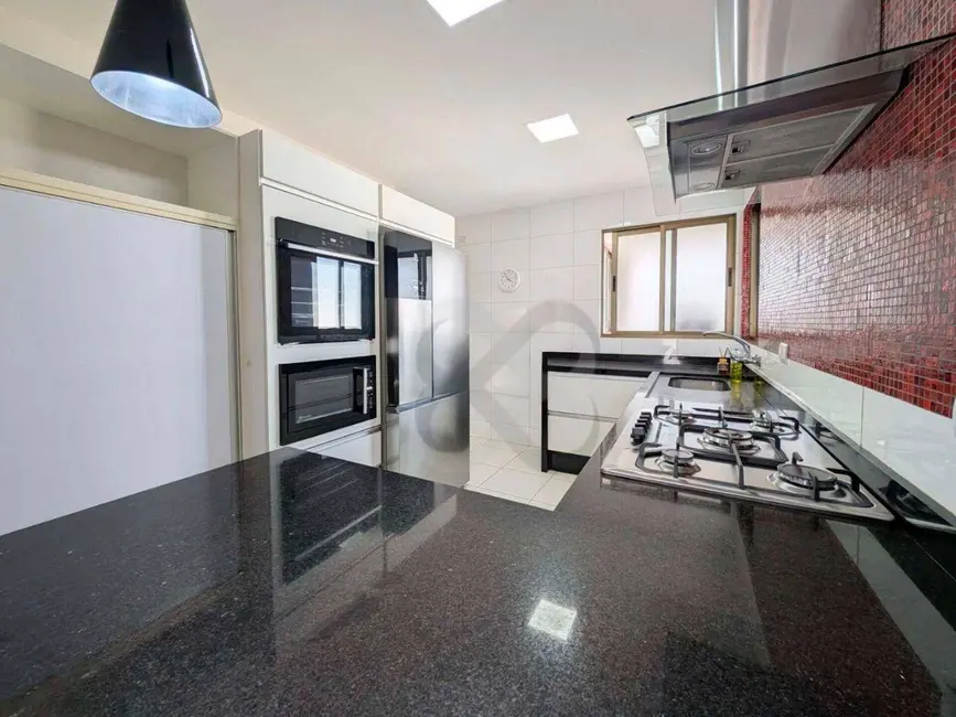 Apartamento com 3 quartos à venda e para alugar, 250m2 em Gleba Fazenda Palhano, Londrina - PR - imagem 8 Foto 8 de Apartamento com 3 quartos à venda e para alugar, 250m2 em Gleba Fazenda Palhano, Londrina - PR