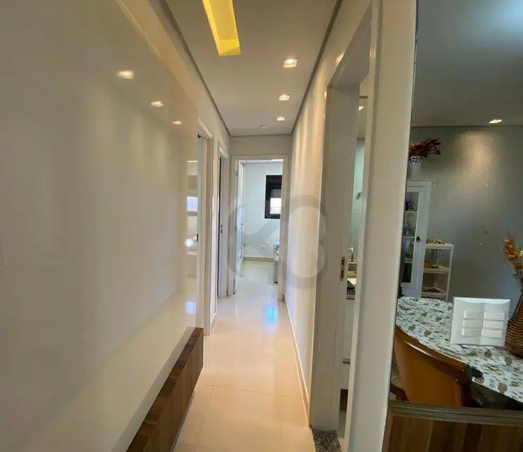 Apartamento com 3 quartos à venda, 111m2 em Centro, Londrina - PR - imagem 9 Foto 9 de Apartamento com 3 quartos à venda, 111m2 em Centro, Londrina - PR