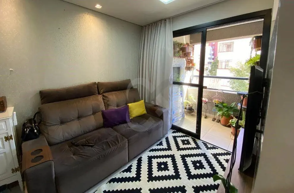 Apartamento com 3 quartos à venda, 111m2 em Centro, Londrina - PR - imagem 3 Foto 3 de Apartamento com 3 quartos à venda, 111m2 em Centro, Londrina - PR