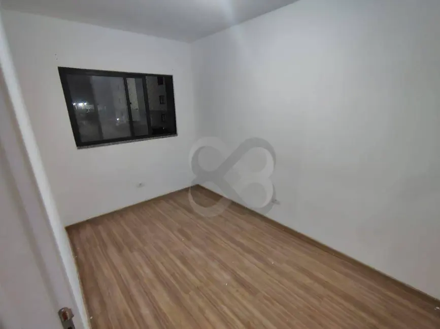 Foto 9 de Apartamento com 2 quartos para alugar, 48m2 em Conjunto Semiramis Barros Braga, Londrina - PR