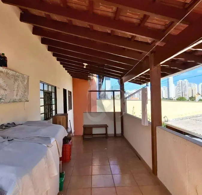 Casa com 3 quartos à venda, 275m2 em Jardim Presidente, Londrina - PR - imagem 9 Foto 9 de Casa com 3 quartos à venda, 275m2 em Jardim Presidente, Londrina - PR
