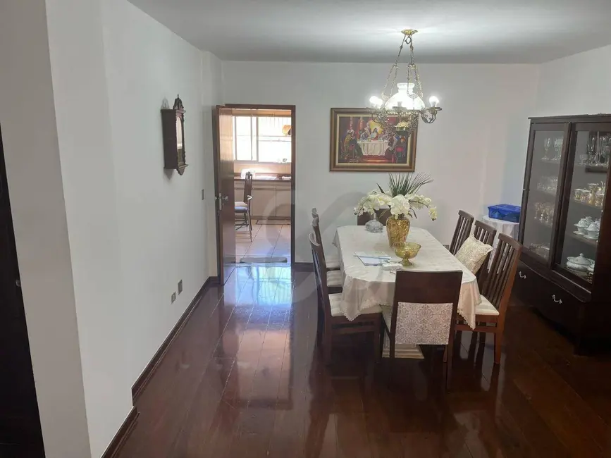 Foto 7 de Apartamento com 4 quartos à venda, 253m2 em Centro, Londrina - PR