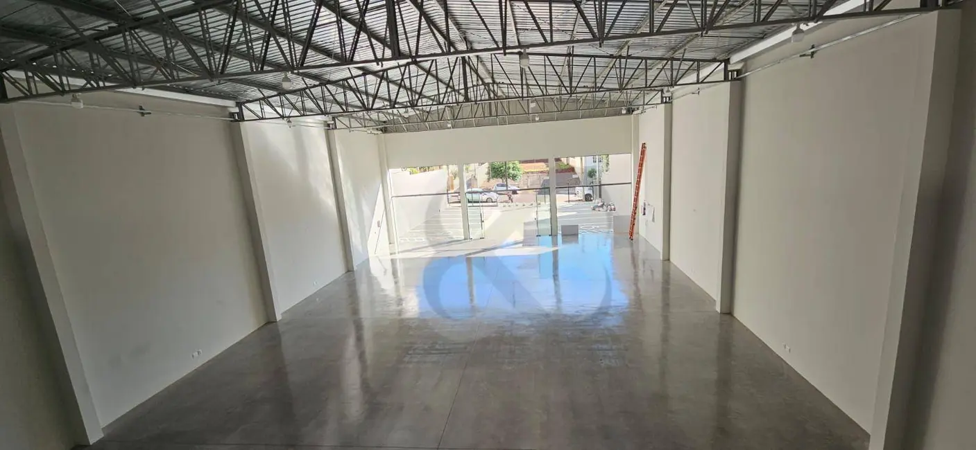 Armazém / Galpão à venda e para alugar, 800m2 em Vila Ipiranga, Londrina - PR - imagem 8 Foto 8 de Armazém / Galpão à venda e para alugar, 800m2 em Vila Ipiranga, Londrina - PR