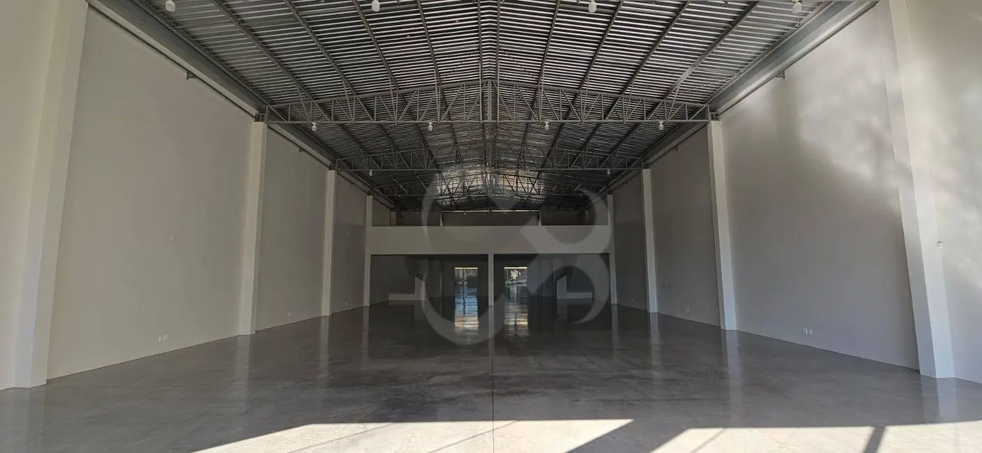 Armazém / Galpão à venda e para alugar, 800m2 em Vila Ipiranga, Londrina - PR - imagem 5 Foto 5 de Armazém / Galpão à venda e para alugar, 800m2 em Vila Ipiranga, Londrina - PR