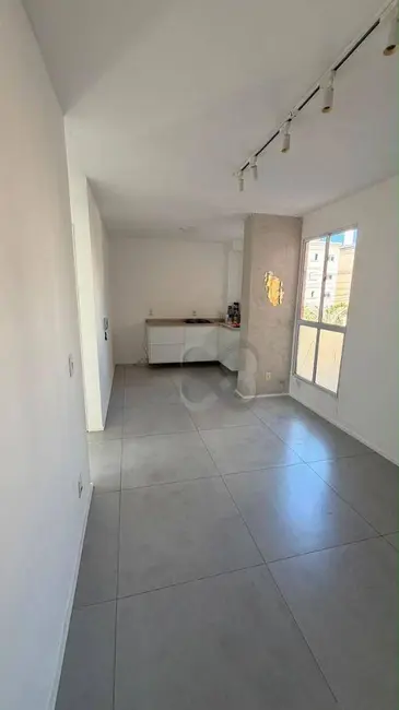 Foto 3 de Apartamento com 2 quartos para alugar, 49m2 em Olímpico, Londrina - PR