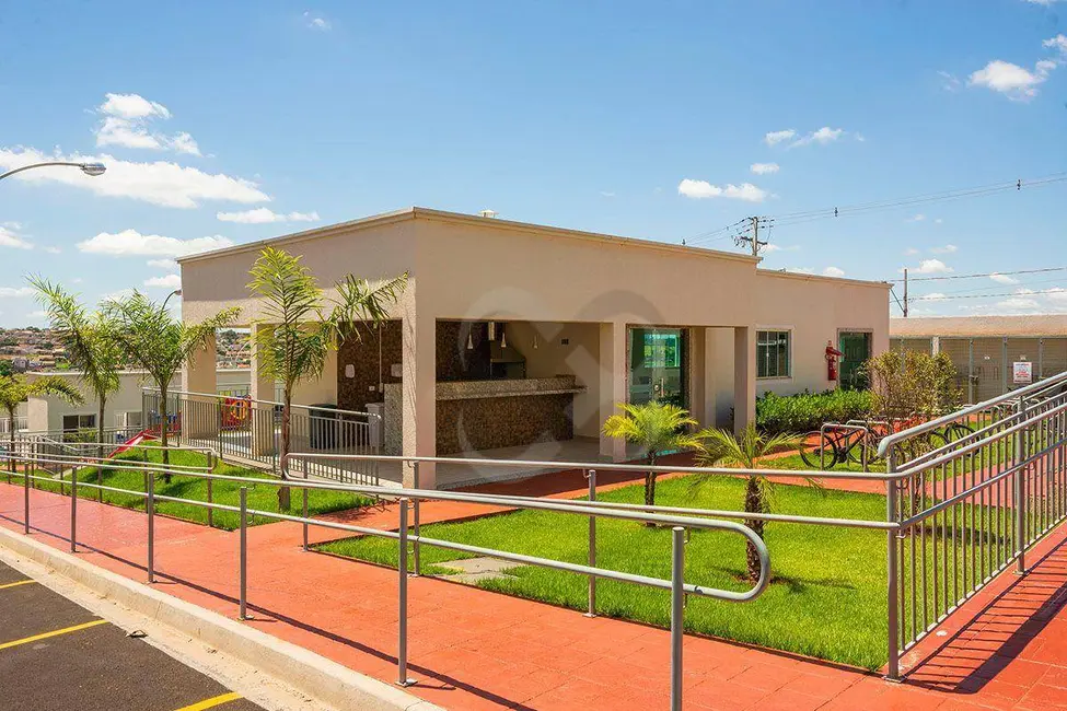 Foto 8 de Apartamento com 2 quartos para alugar, 49m2 em Olímpico, Londrina - PR