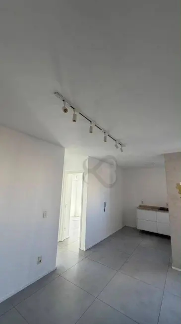 Foto 4 de Apartamento com 2 quartos para alugar, 49m2 em Olímpico, Londrina - PR