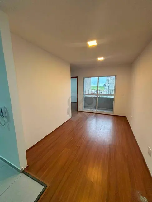 Foto 4 de Apartamento com 2 quartos para alugar, 46m2 em Londrina - PR