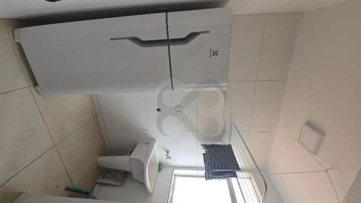 Foto 5 de Apartamento com 2 quartos à venda, 53m2 em Jacomo Violin, Londrina - PR