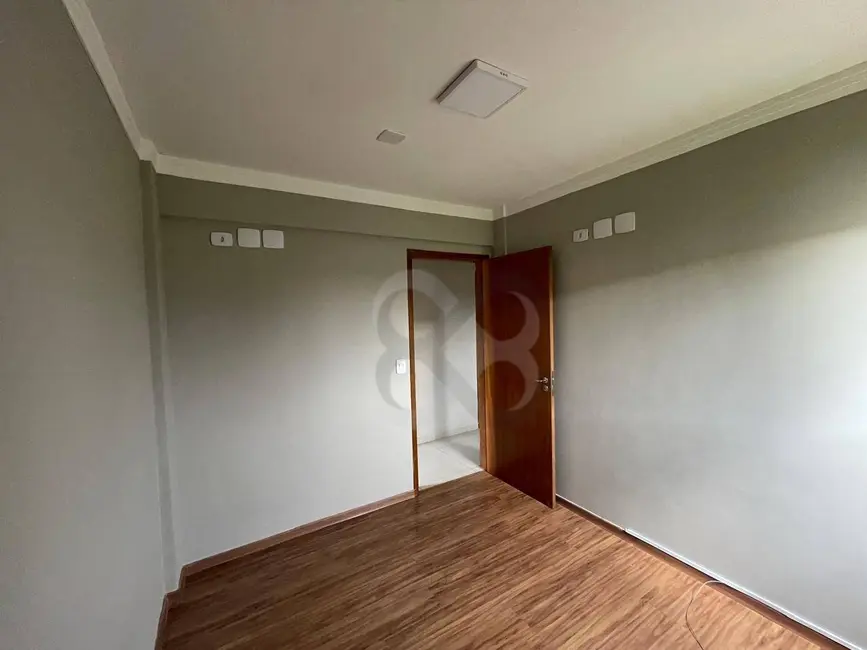 Apartamento com 3 quartos à venda, 102m2 em Conjunto Residencial Itamaraty, Londrina - PR - imagem 7 Foto 7 de Apartamento com 3 quartos à venda, 102m2 em Conjunto Residencial Itamaraty, Londrina - PR