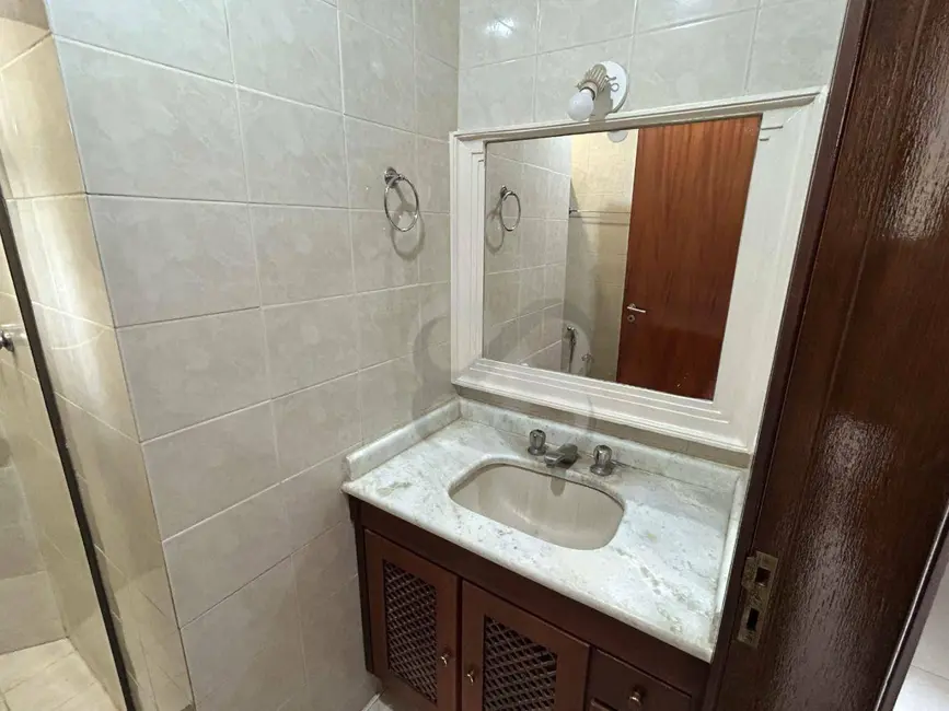 Foto 8 de Apartamento com 3 quartos para alugar, 154m2 em Vila Larsen 1, Londrina - PR