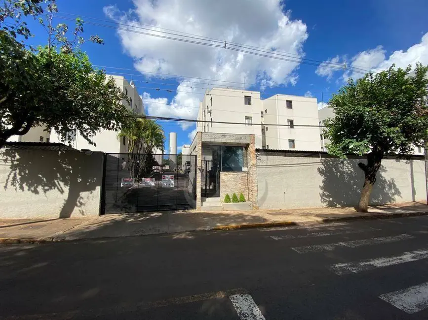 Apartamento com 3 quartos para alugar, 79m2 em Parque Jamaica, Londrina - PR - imagem 1 Foto 1 de Apartamento com 3 quartos para alugar, 79m2 em Parque Jamaica, Londrina - PR