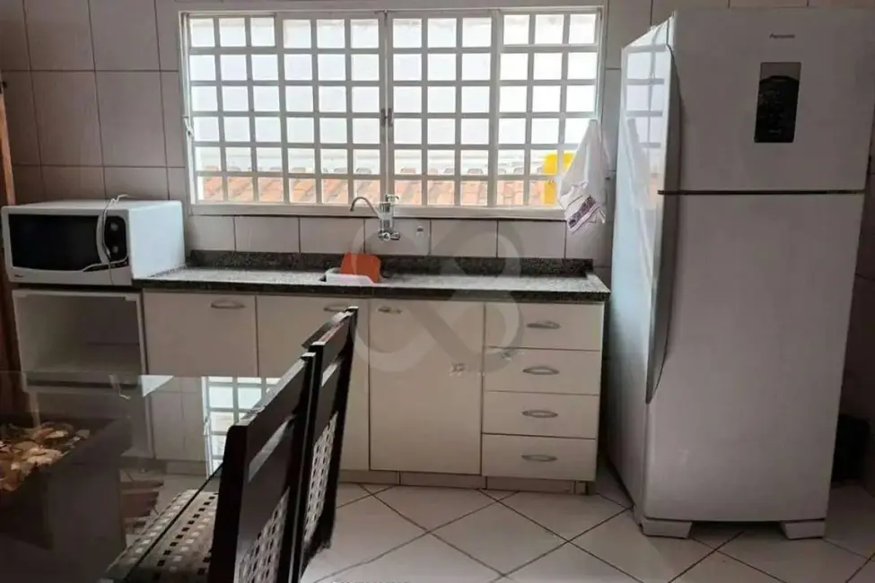 Foto 4 de Casa de Condomínio com 3 quartos à venda e para alugar, 270m2 em Jardim Monte Sinai, Londrina - PR