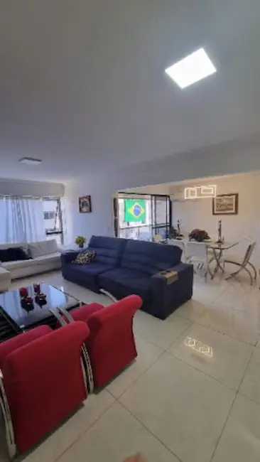 Foto 1 de Apartamento com 4 quartos à venda, 215m2 em Ponta Verde, Maceio - AL