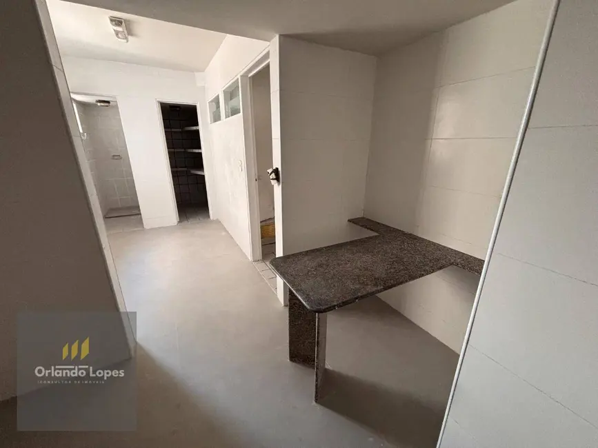 Cobertura com 4 quartos à venda, 240m2 em Ponta Verde, Maceio - AL - imagem 3 Foto 3 de Cobertura com 4 quartos à venda, 240m2 em Ponta Verde, Maceio - AL