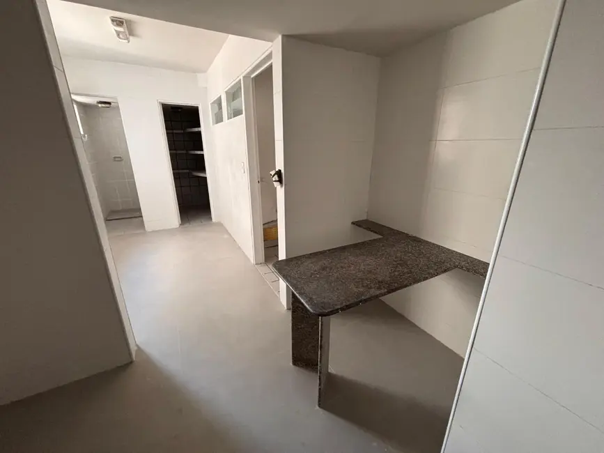 Foto 3 de Cobertura com 4 quartos à venda, 240m2 em Ponta Verde, Maceio - AL