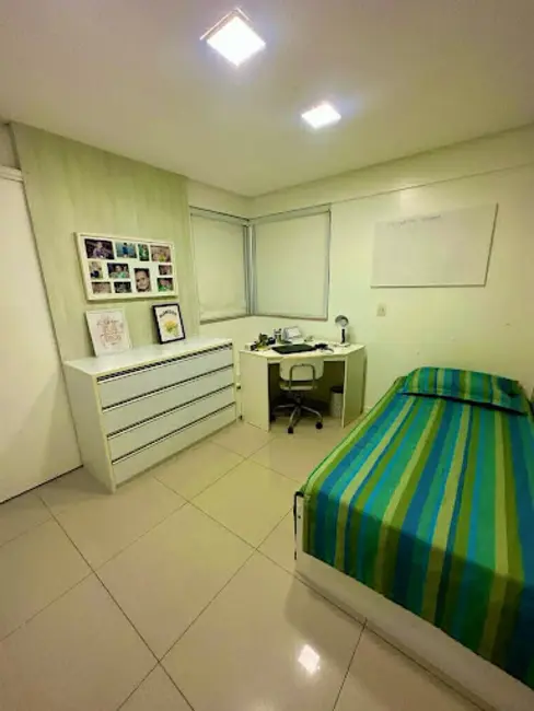 Apartamento com 4 quartos à venda, 148m2 em Ponta Verde, Maceio - AL - imagem 5 Foto 5 de Apartamento com 4 quartos à venda, 148m2 em Ponta Verde, Maceio - AL