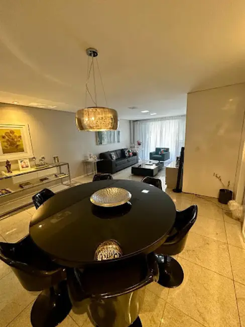 Apartamento com 4 quartos à venda, 148m2 em Ponta Verde, Maceio - AL - imagem 3 Foto 3 de Apartamento com 4 quartos à venda, 148m2 em Ponta Verde, Maceio - AL