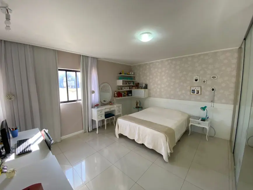 Cobertura com 5 quartos à venda, 371m2 em Ponta Verde, Maceio - AL - imagem 6 Foto 6 de Cobertura com 5 quartos à venda, 371m2 em Ponta Verde, Maceio - AL