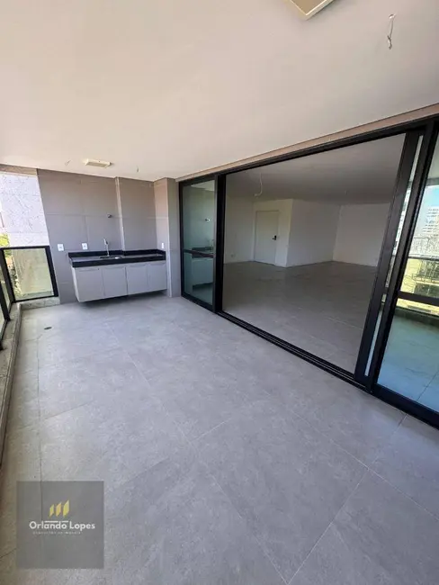 Apartamento com 3 quartos à venda, 228m2 em Ponta Verde, Maceio - AL - imagem 1 Foto 1 de Apartamento com 3 quartos à venda, 228m2 em Ponta Verde, Maceio - AL