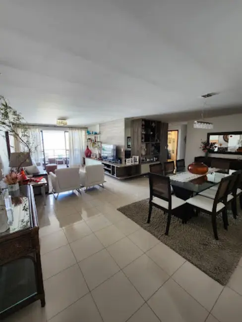 Apartamento com 4 quartos à venda, 165m2 em Ponta Verde, Maceio - AL - imagem 5 Foto 5 de Apartamento com 4 quartos à venda, 165m2 em Ponta Verde, Maceio - AL