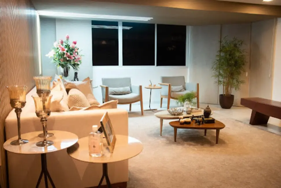 Cobertura com 4 quartos à venda, 334m2 em Ponta Verde, Maceio - AL - imagem 3 Foto 3 de Cobertura com 4 quartos à venda, 334m2 em Ponta Verde, Maceio - AL