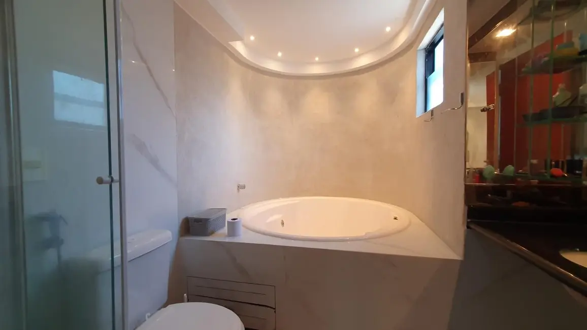 Cobertura com 5 quartos à venda e para alugar, 357m2 em Ponta Verde, Maceio - AL - imagem 9 Foto 9 de Cobertura com 5 quartos à venda e para alugar, 357m2 em Ponta Verde, Maceio - AL