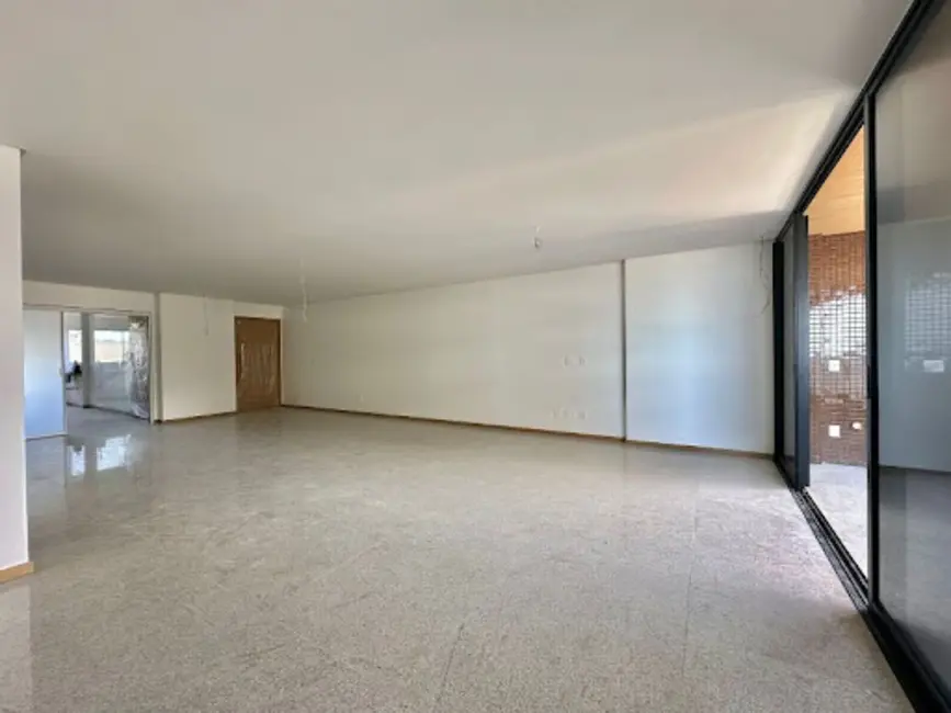 Apartamento com 3 quartos à venda, 154m2 em Jatiúca, Maceio - AL - imagem 4 Foto 4 de Apartamento com 3 quartos à venda, 154m2 em Jatiúca, Maceio - AL