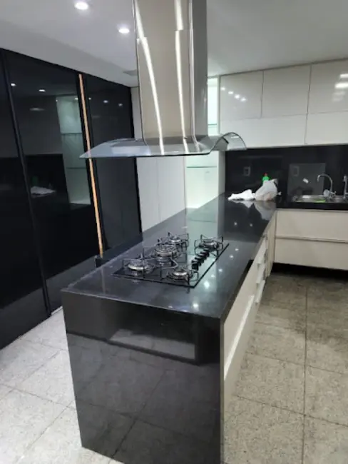 Apartamento com 3 quartos à venda, 179m2 em Ponta Verde, Maceio - AL - imagem 4 Foto 4 de Apartamento com 3 quartos à venda, 179m2 em Ponta Verde, Maceio - AL