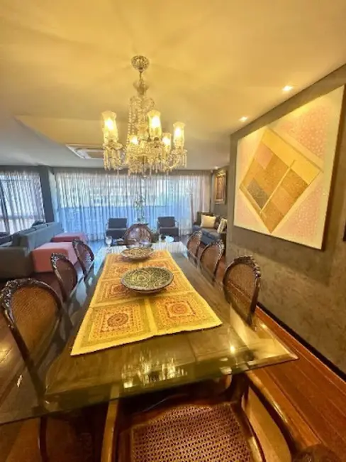 Apartamento com 4 quartos à venda, 187m2 em Ponta Verde, Maceio - AL - imagem 4 Foto 4 de Apartamento com 4 quartos à venda, 187m2 em Ponta Verde, Maceio - AL