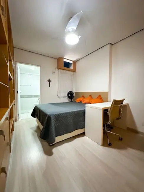 Apartamento com 3 quartos à venda, 160m2 em Ponta Verde, Maceio - AL - imagem 3 Foto 3 de Apartamento com 3 quartos à venda, 160m2 em Ponta Verde, Maceio - AL